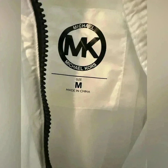 NWT MICHAEL KORS Hooded Puffer Jacket - White - Picture 15 of 16